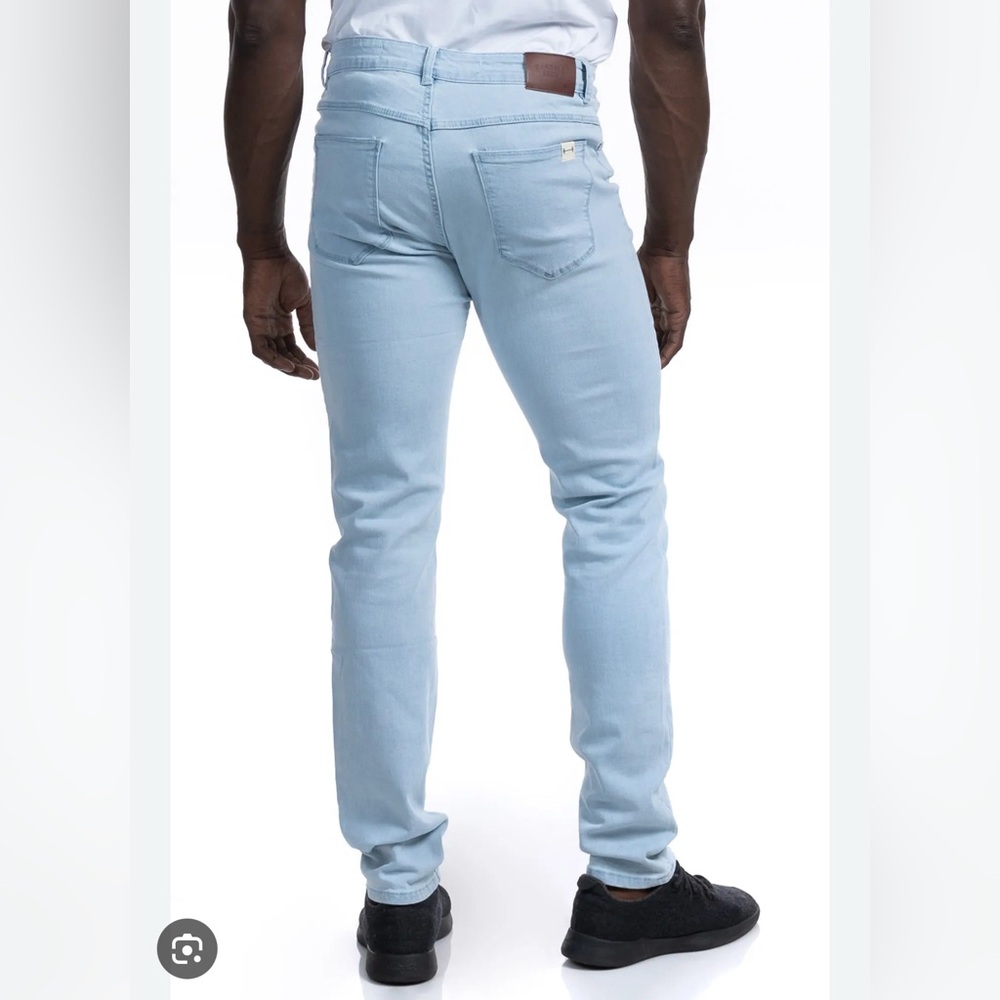 Athletic Fit Jeans